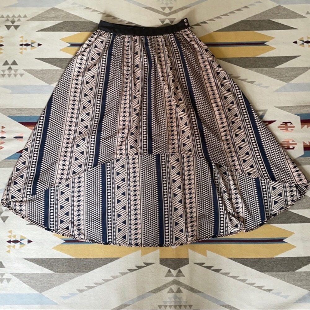 Under Skies Women’s Size Medium Hi-Low Lined Skirt